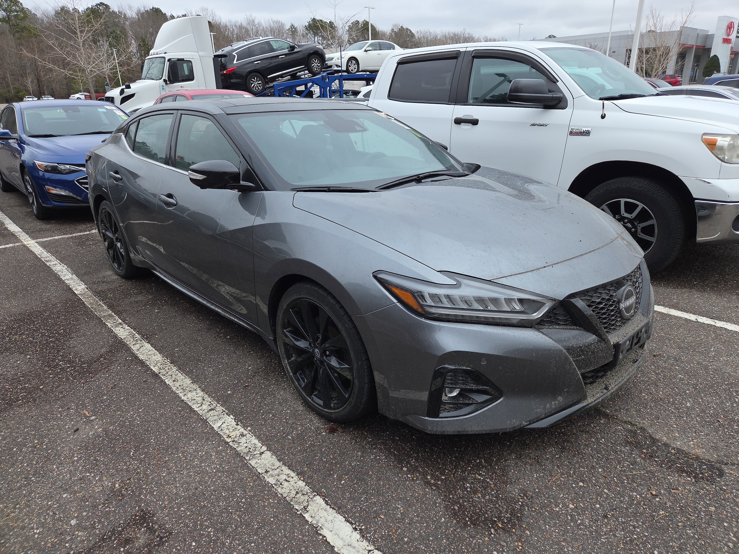 2023 Nissan Maxima SR