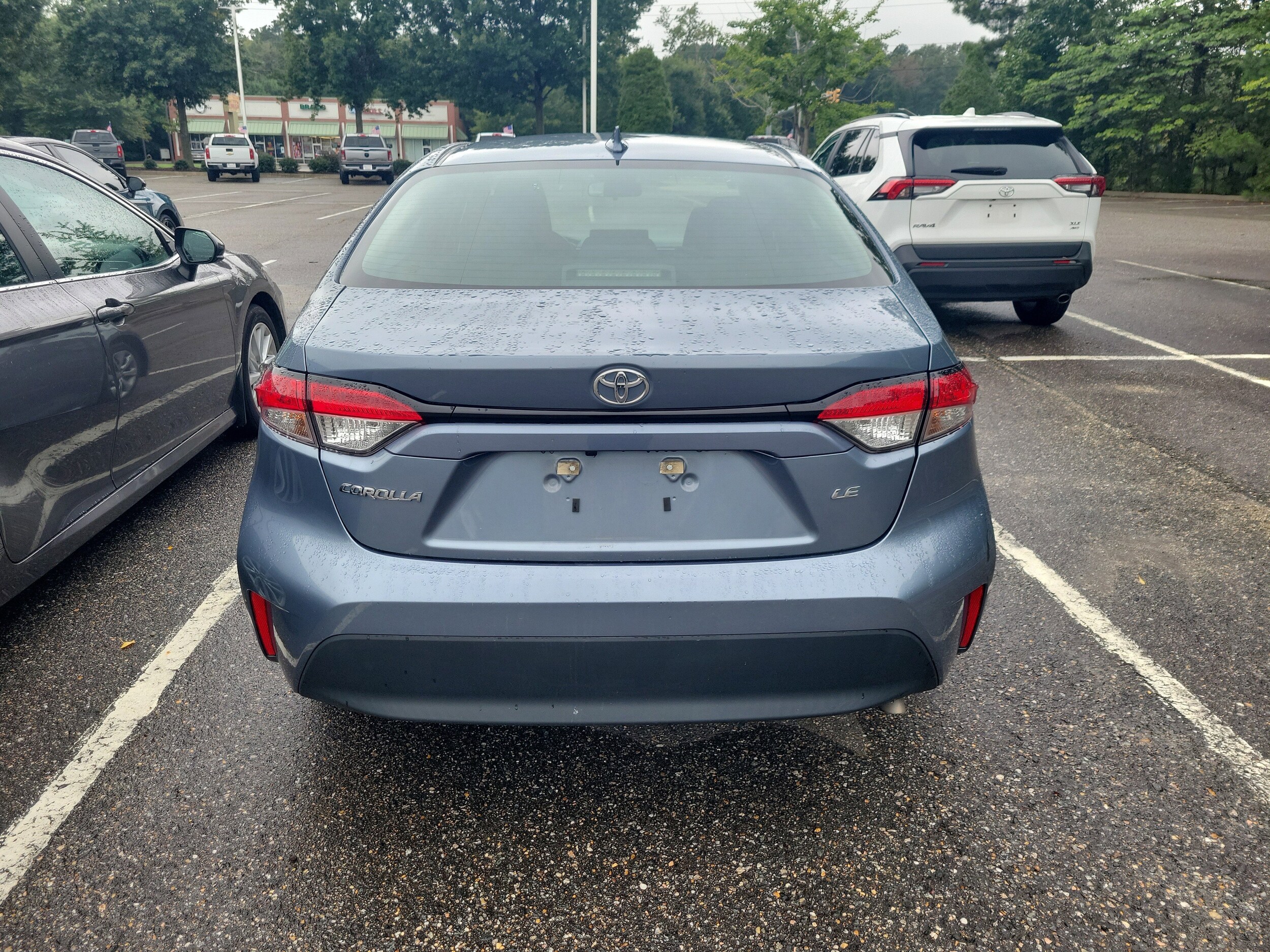 2023 Toyota Corolla LE photo 2