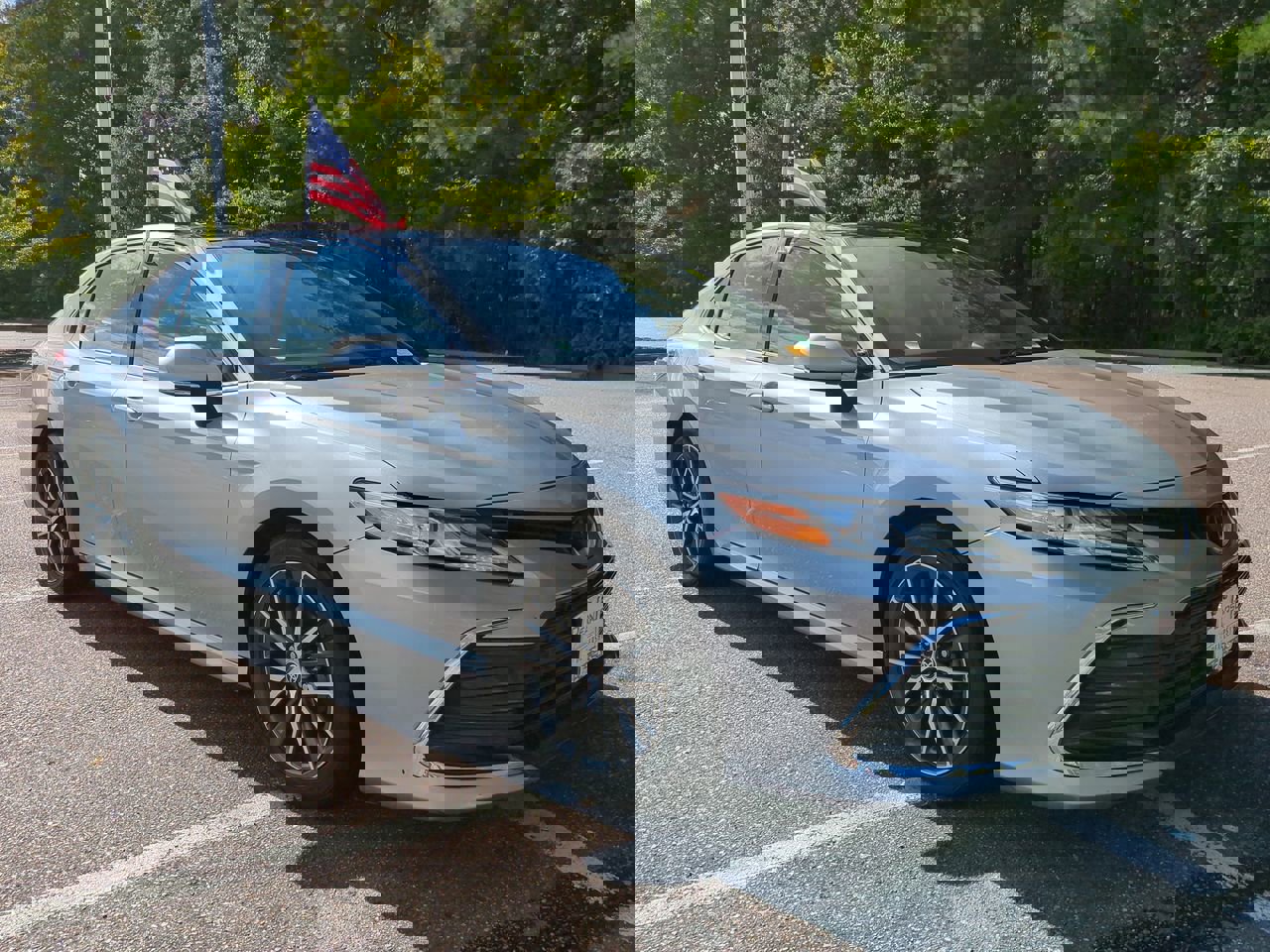 2023 Toyota Camry XLE photo 2