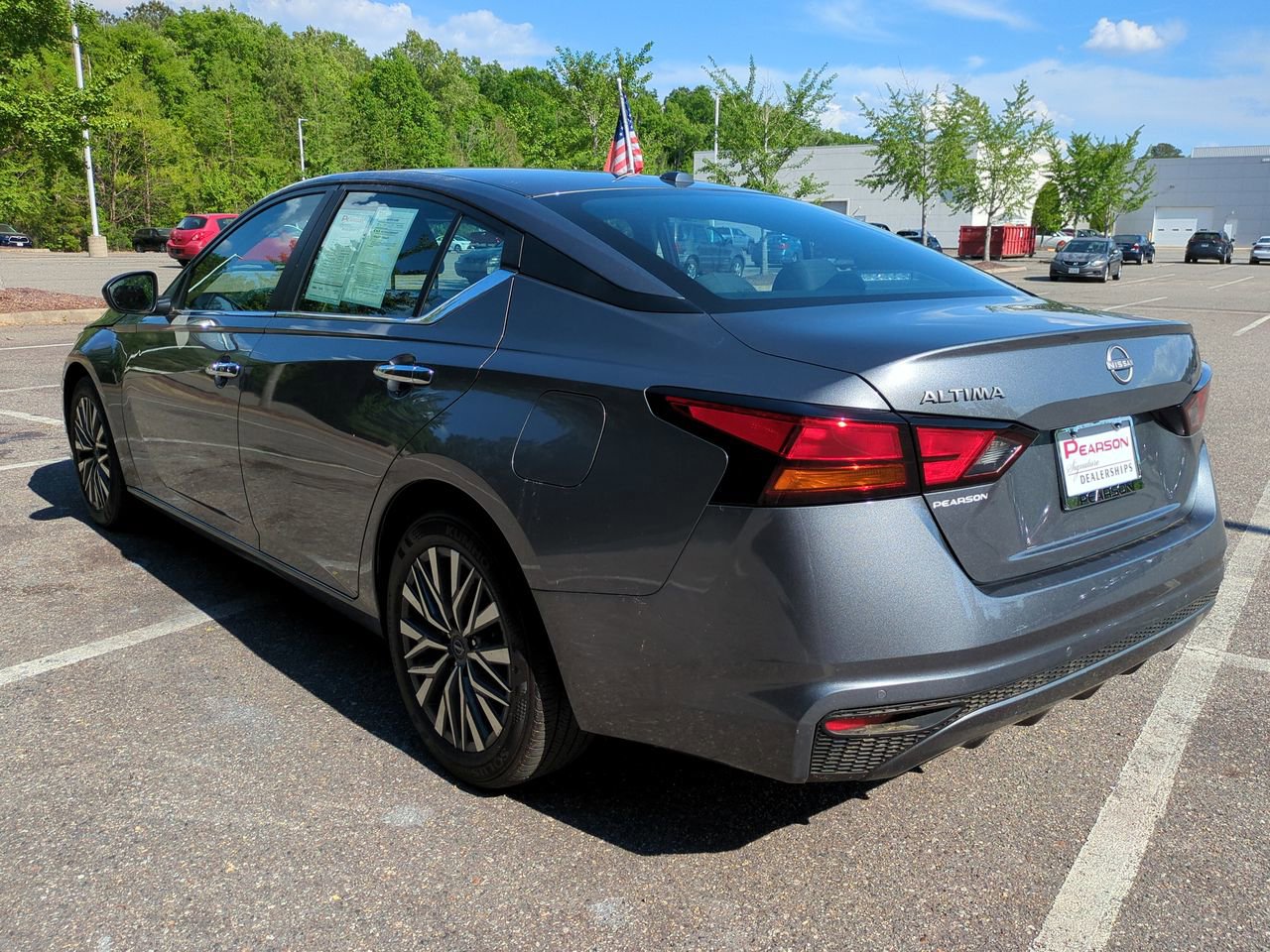 2025 Nissan Altima SV - Photo 6
