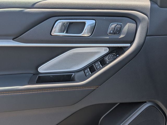 2026 Ford Explorer Tremor - Photo 11
