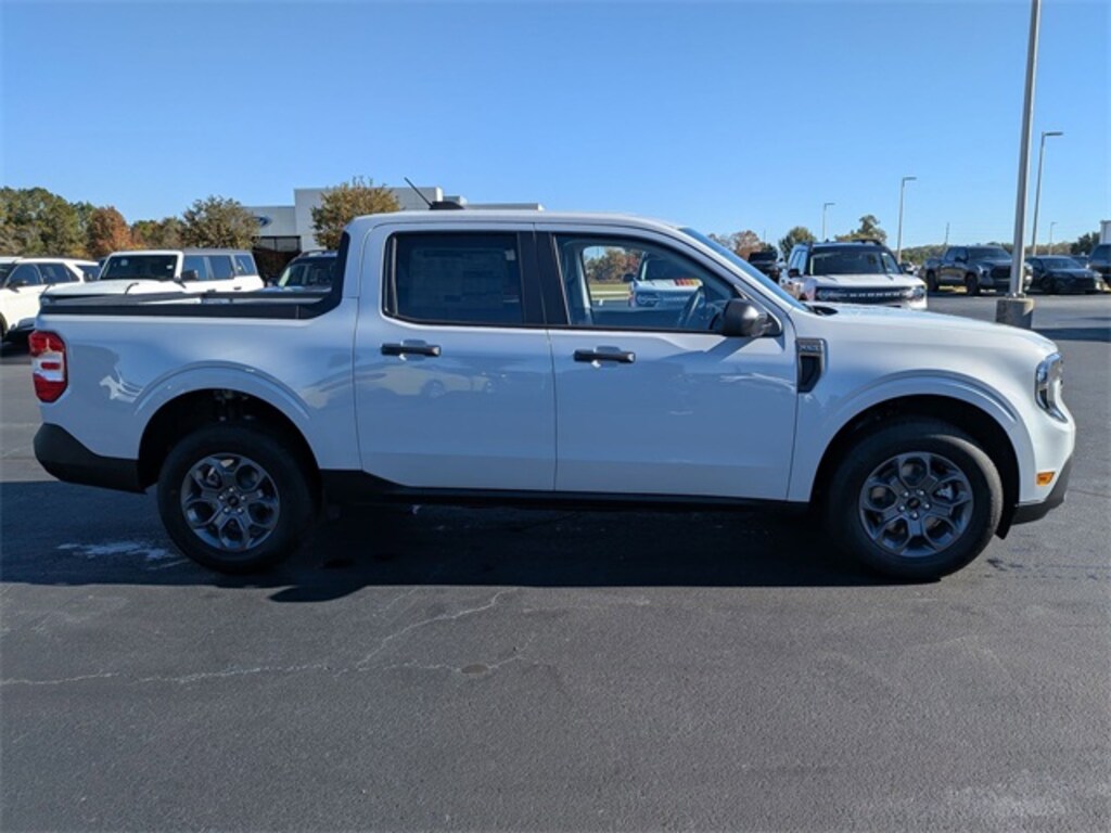 New 2025 Ford Maverick XLT Truck