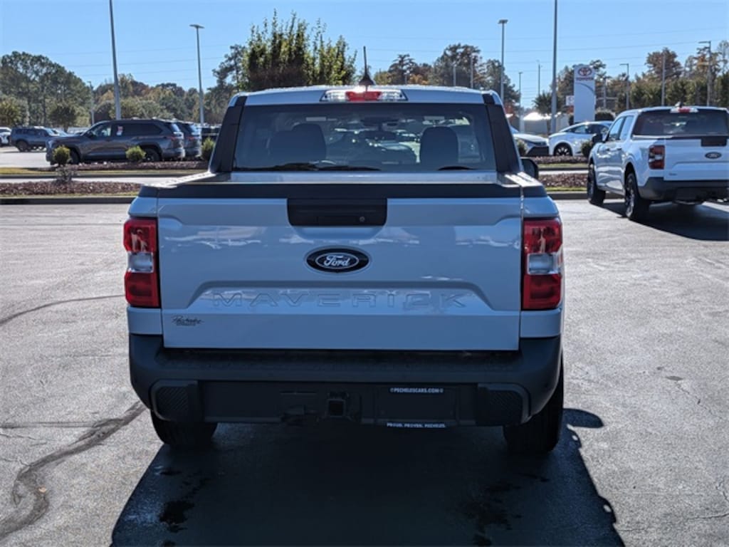 New 2025 Ford Maverick XLT Truck