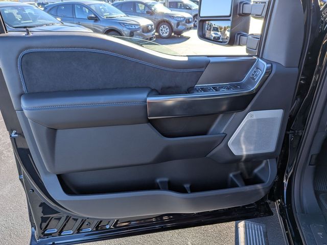 2026 Ford F-250 Super Duty Platinum - Photo 10