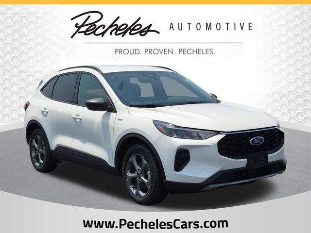 2025 Ford Escape Hybrid