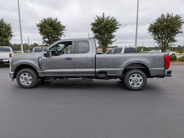 2026 Ford F-350 Super Duty XL - Photo 6