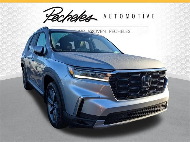 2025 Honda Pilot Elite's photo