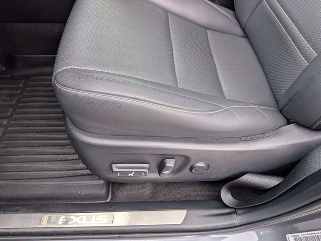 2021 Lexus NX 300 - Photo 13