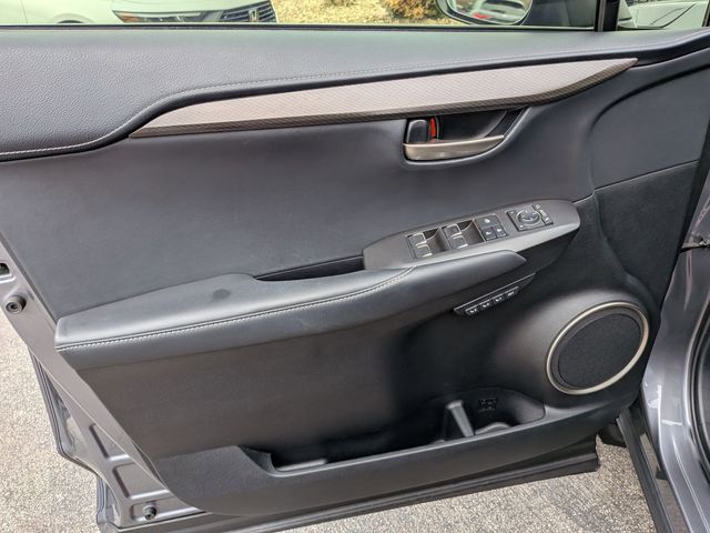 2021 Lexus NX 300 - Photo 10