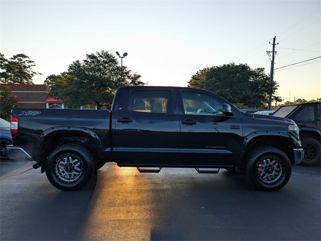 Used 2018 Toyota Tundra SR5 with VIN 5TFDW5F17JX774039 for sale in New Bern, NC