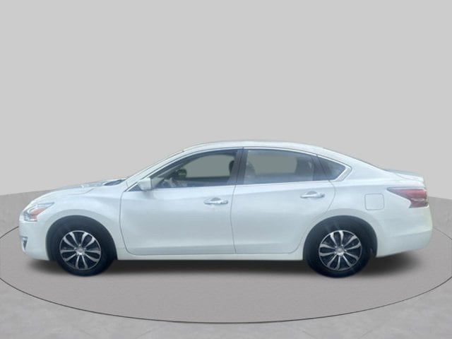 Used 2015 Nissan Altima S with VIN 1N4AL3AP2FC220178 for sale in New Bern, NC
