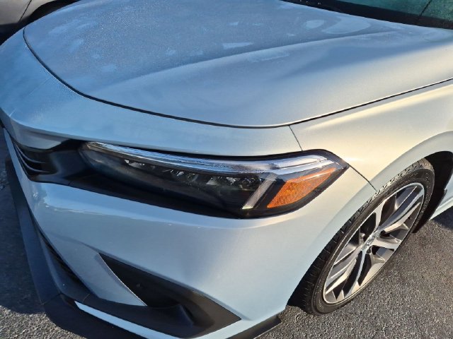 2022 Honda Civic Touring - Photo 8