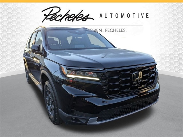 2025 Honda Pilot TrailSport's photo