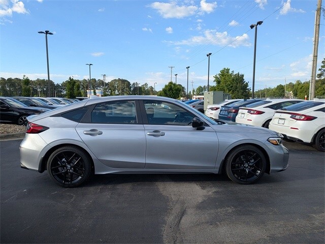 2025 Honda Civic Sport Hatchback photo 2