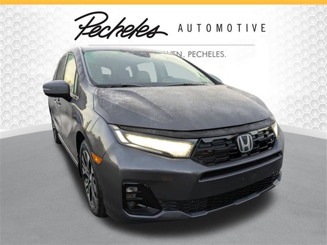 2026 Honda Odyssey Elite's photo