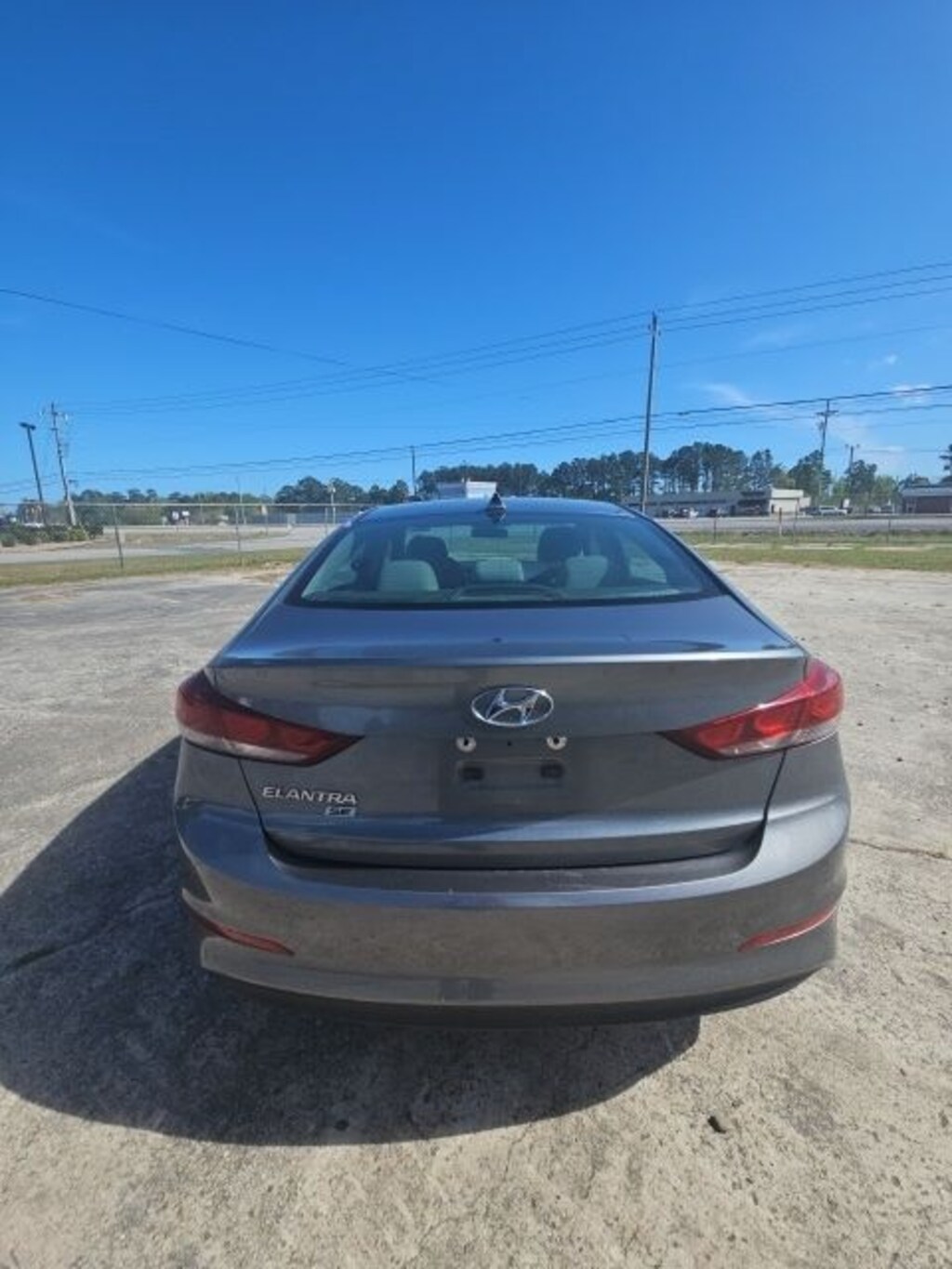 Used 2017 Hyundai Elantra SE Sedan