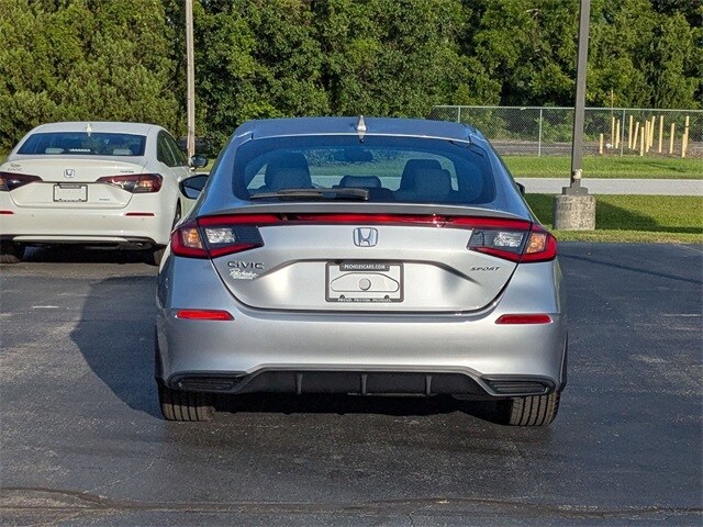 2025 Honda Civic Sport Hatchback photo 4