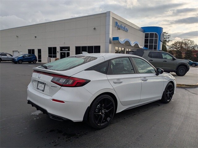 2025 Honda Civic Sport Hatchback photo 3