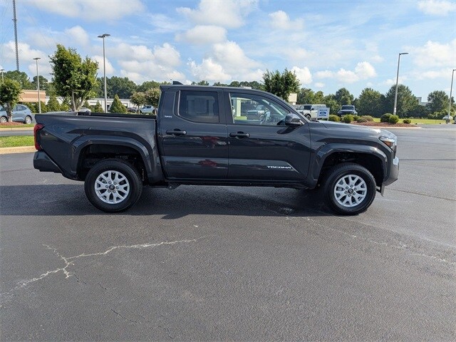 2024 Toyota Tacoma SR5 photo 2