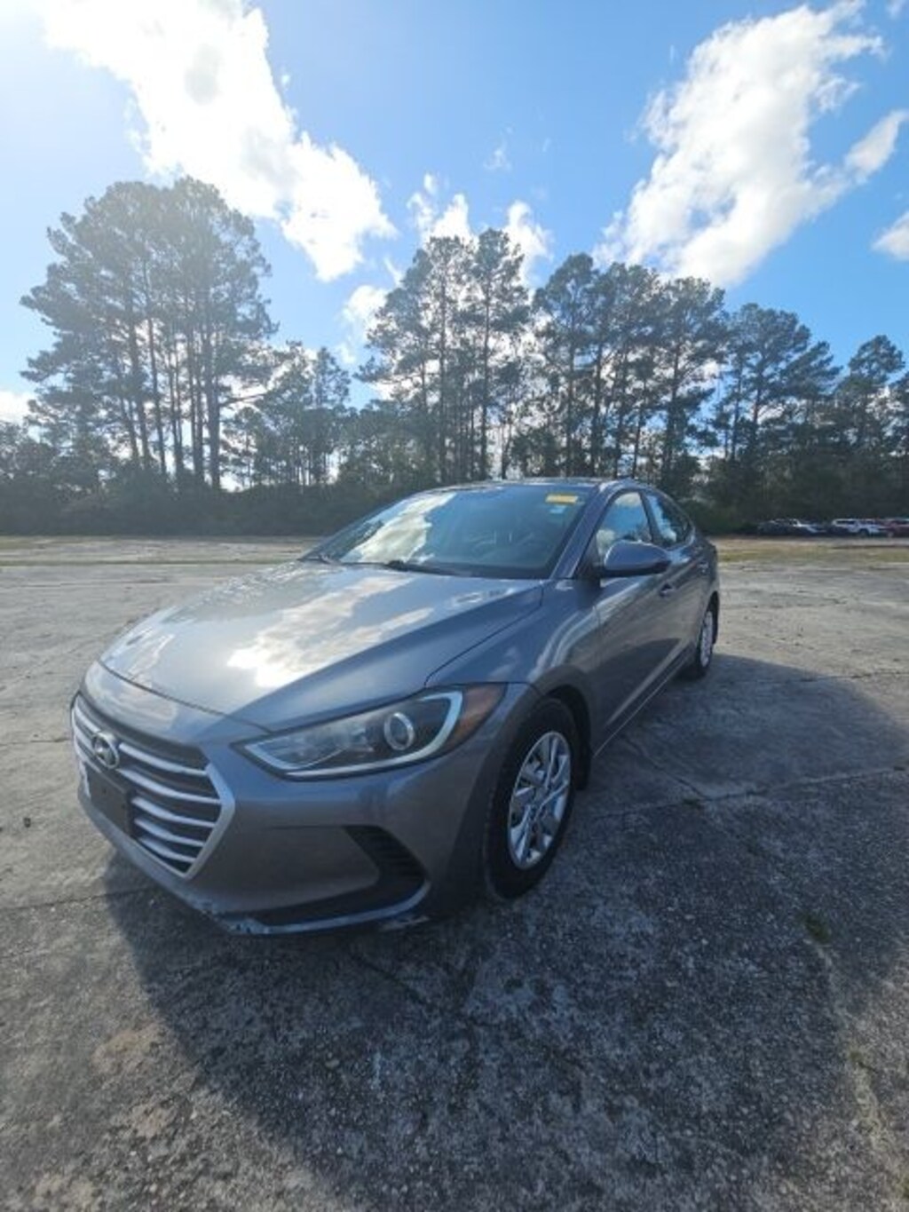 Used 2017 Hyundai Elantra SE Sedan