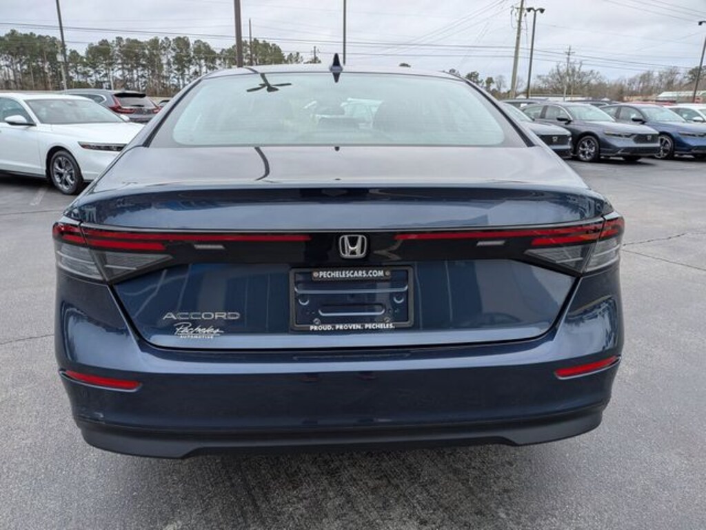 Used 2024 Honda Accord EX Sedan