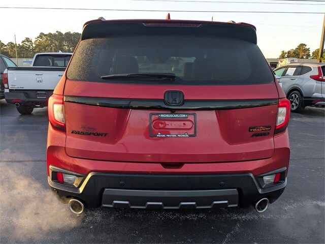 2024 Honda Passport TrailSport photo 2