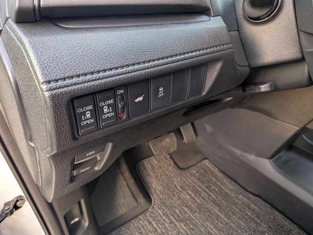 2026 Honda Odyssey EX-L - Photo 14