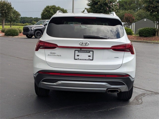 2022 Hyundai Santa Fe SEL photo 2