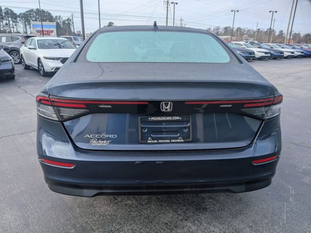 Used 2024 Honda Accord EX Sedan