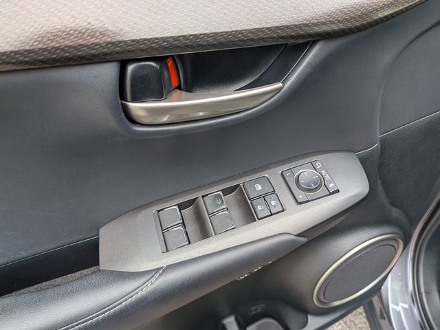 2021 Lexus NX 300 - Photo 11
