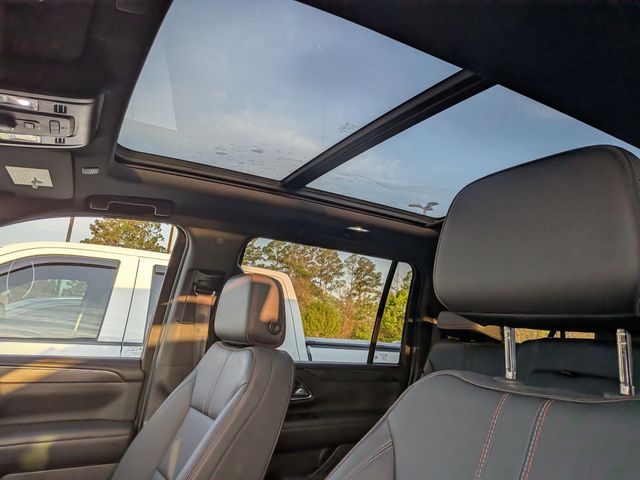 2023 Chevrolet Suburban RST - Photo 21