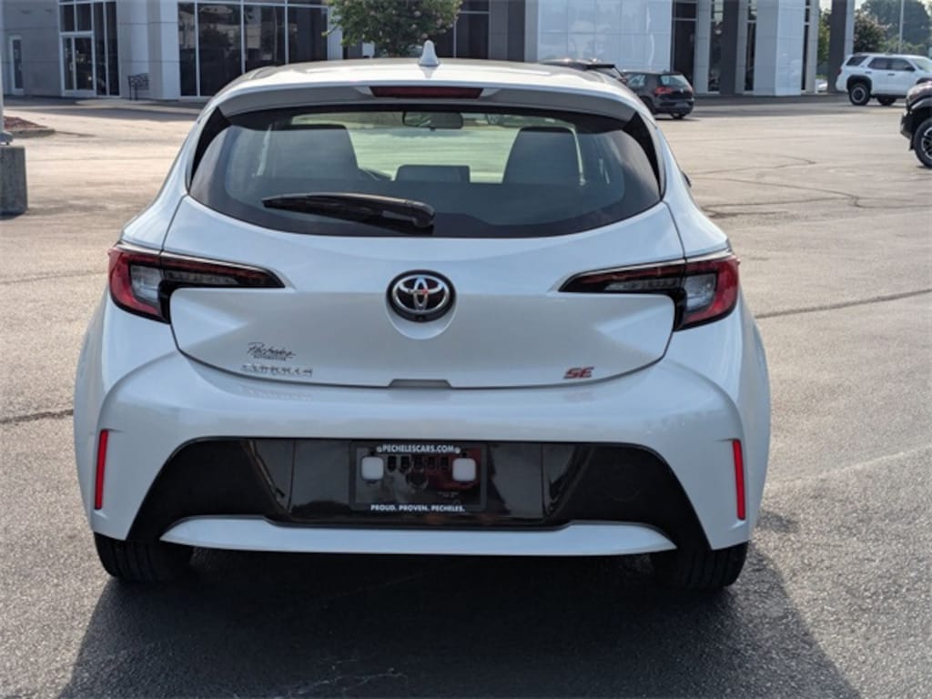 Used 2024 Toyota Corolla Hatchback SE Hatchback