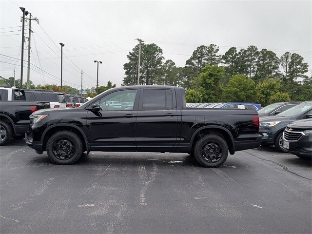 2025 Honda Ridgeline TrailSport photo 3