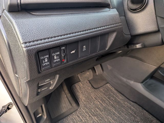 2026 Honda Odyssey EX-L - Photo 14