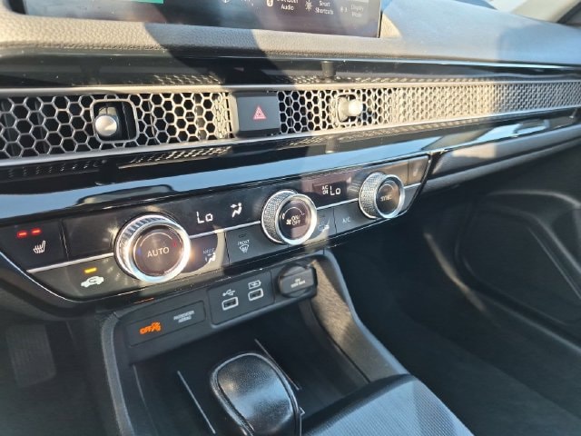 2022 Honda Civic Touring - Photo 26