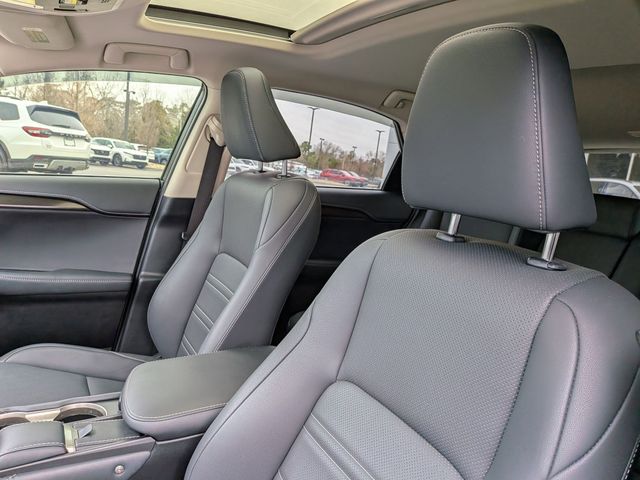 2021 Lexus NX 300 - Photo 12