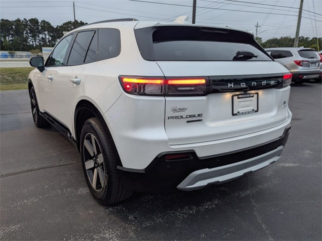Used 2024 Honda Prologue Touring SUV