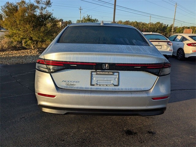 2024 Honda Accord LX photo 3