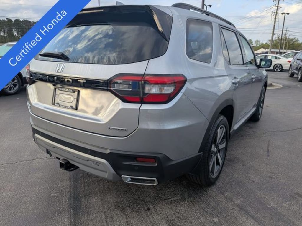 Certified 2025 Honda Pilot Touring SUV