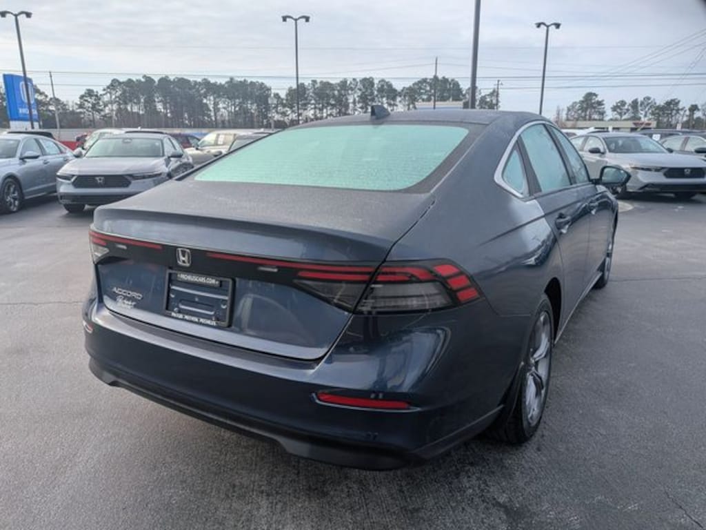 Used 2024 Honda Accord EX Sedan