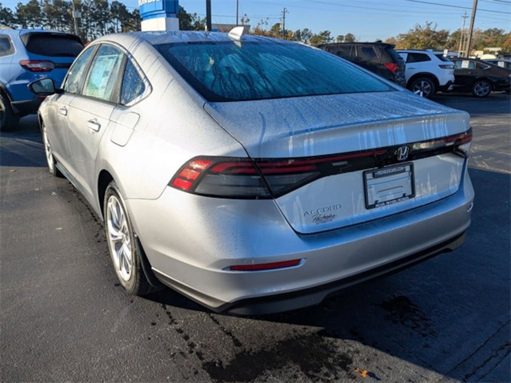 New 2025 Honda Accord LX Sedan