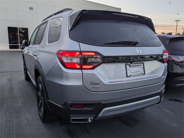 2025 Honda Pilot Elite photo 4