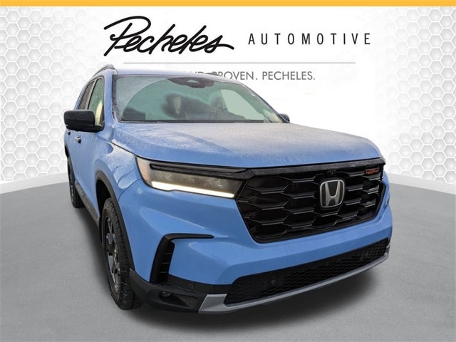 2025 Honda Pilot TrailSport's photo