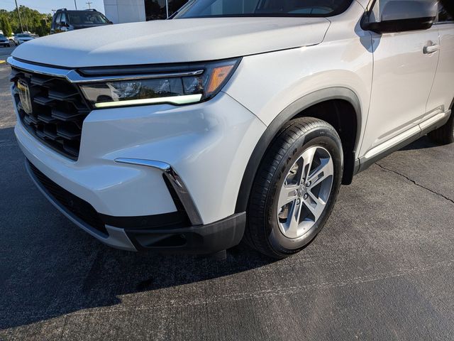 2025 Honda Pilot EX-L - Photo 6