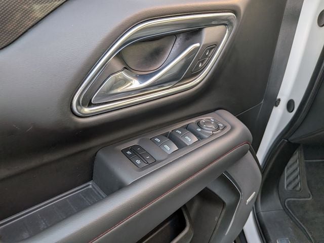 2023 Chevrolet Suburban RST - Photo 10