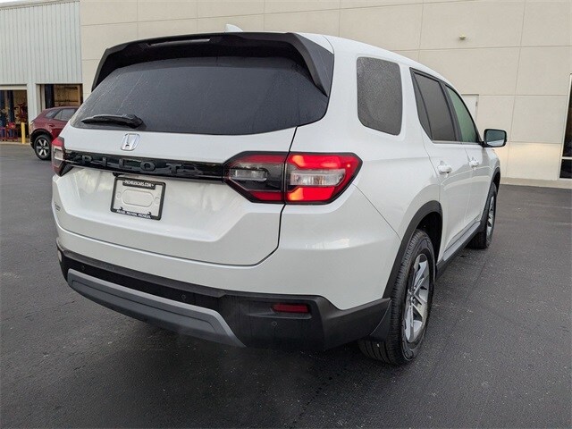 2025 Honda Pilot EX-L photo 2