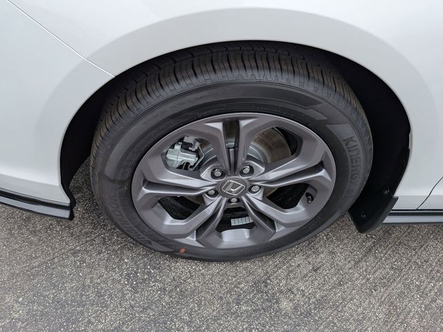2026 Honda Accord Hybrid EX-L - Photo 8