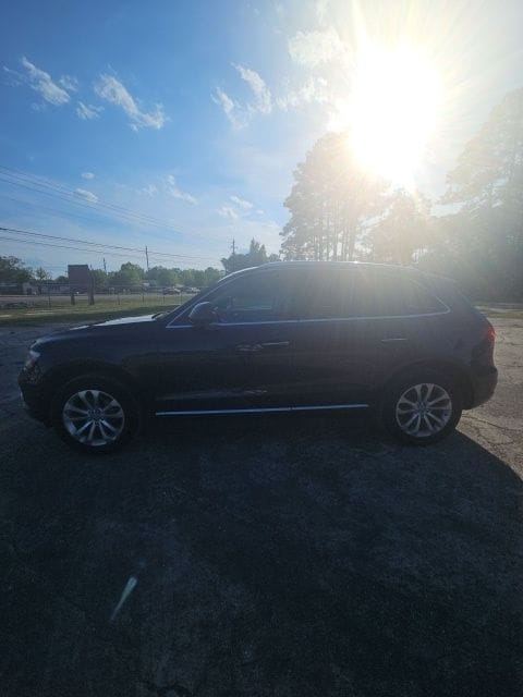 Used 2016 Audi Q5 Premium Plus with VIN WA1L2AFP2GA147923 for sale in New Bern, NC