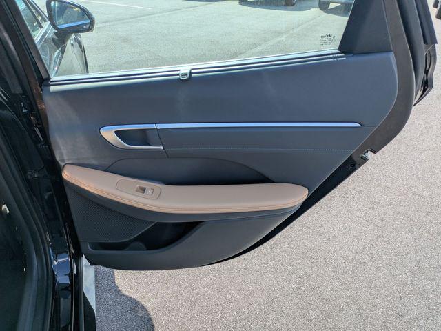 2025 Hyundai Sonata Hybrid Limited - Photo 33