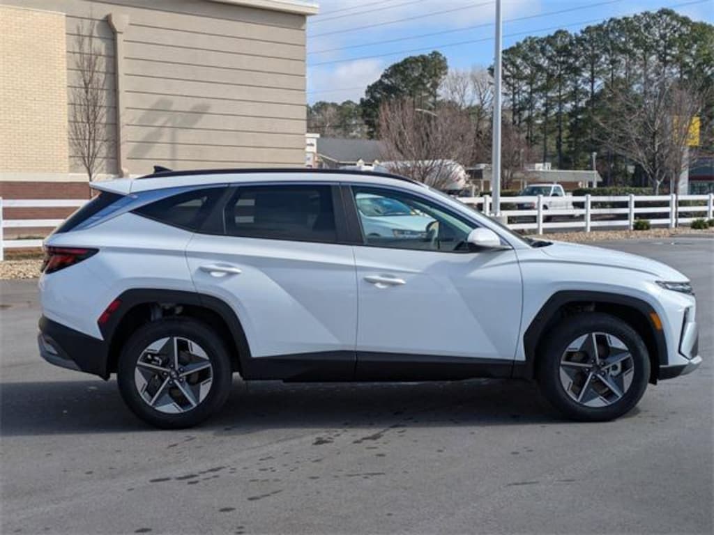 New 2025 Hyundai Tucson SEL AWD SUV